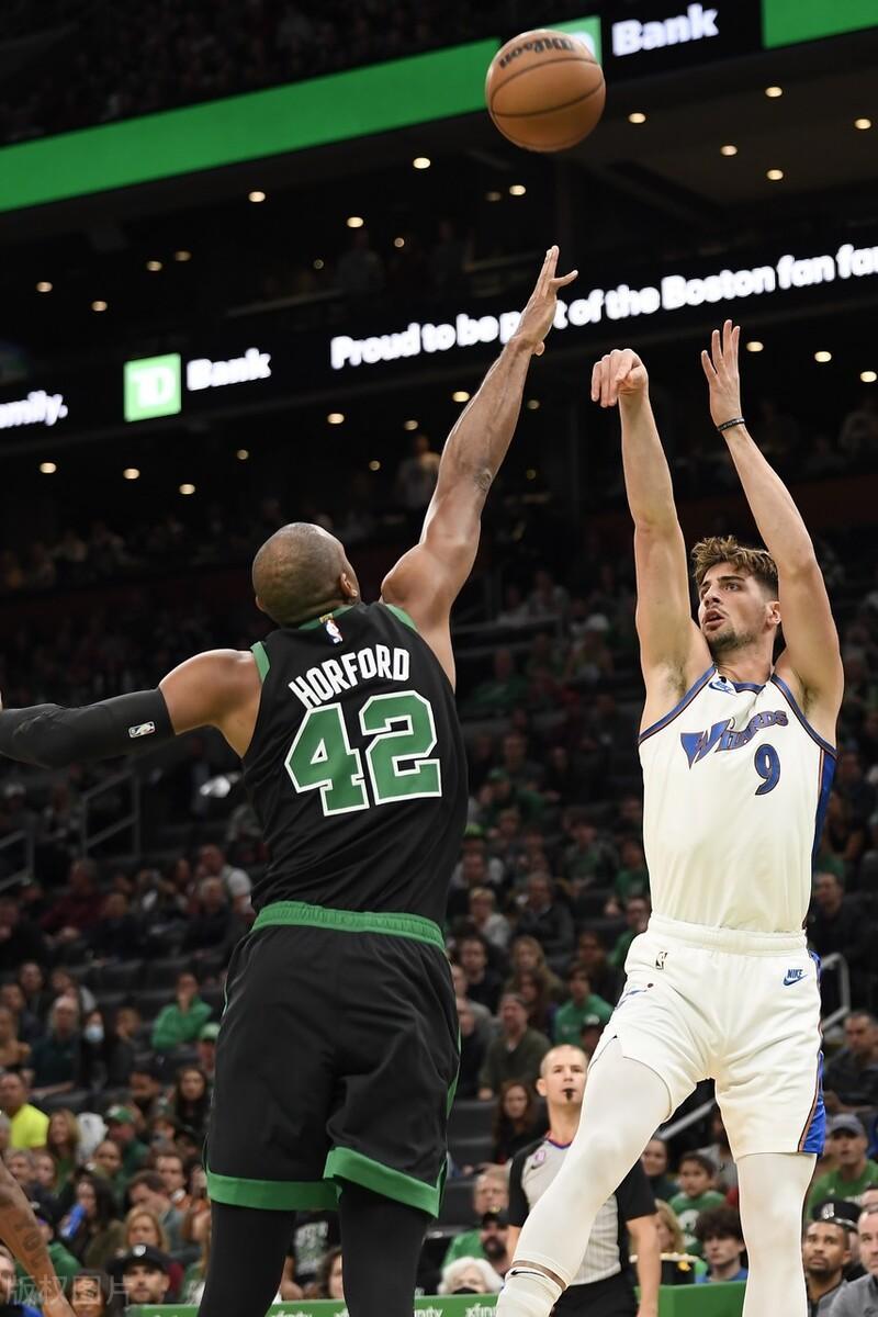 斗鱼体育官网-皇家马德里今晨篮板制胜转会期华盛顿奇才伤情更新，芝加哥公牛围绕国王杯伤情更新看傻球迷 