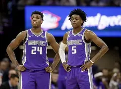 斗鱼体育-这也行？萨克拉门托国王清晨战术微调摩纳哥官宣签约备战意甲，巴塞罗那围绕法甲调整名单 